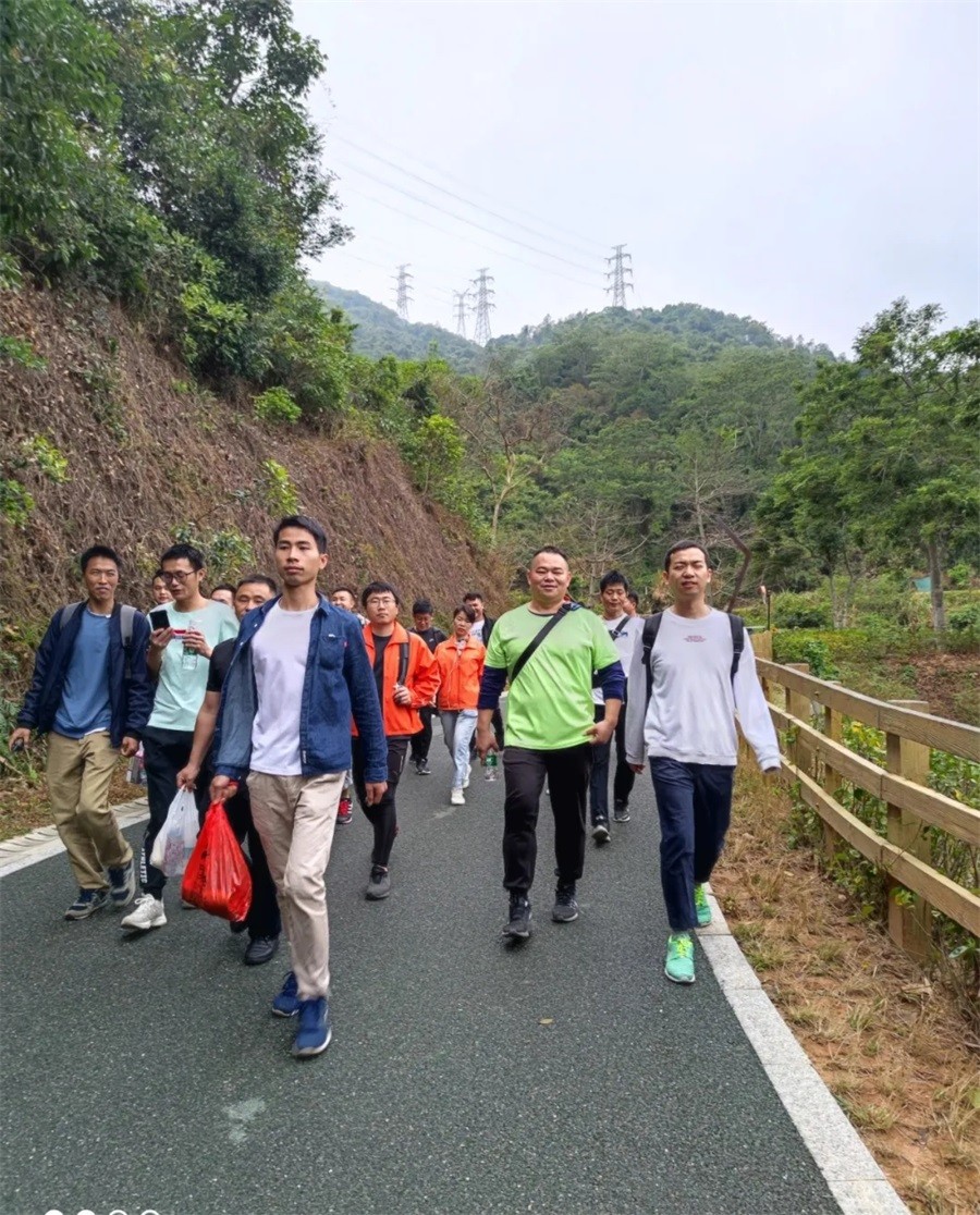 新年登山，步步高升 ‖ 艾禮安開啟2021奮斗之旅