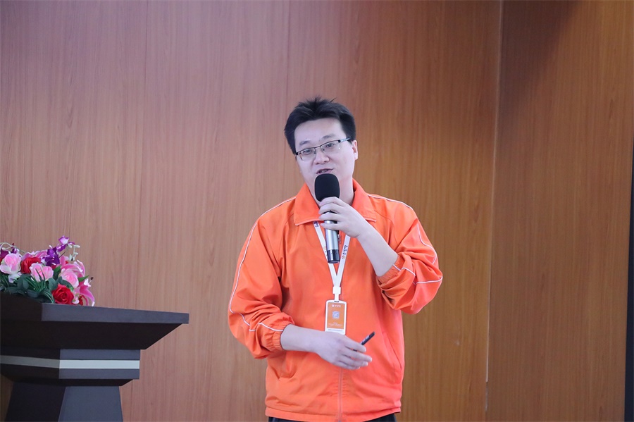 初心不渝，奮楫前行——艾禮安舉辦2021年度總結(jié)暨表彰大會(huì)