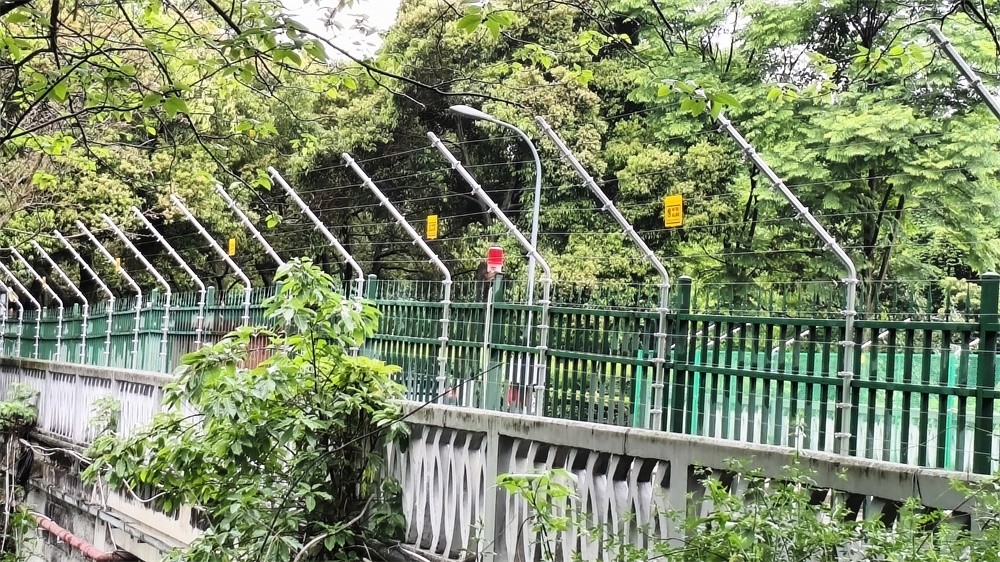 艾禮安脈沖電子圍欄系統守護水源地安全