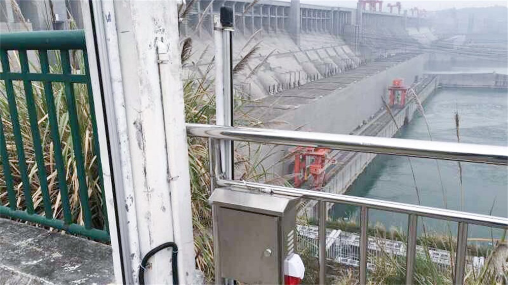 艾禮安脈沖電子圍欄系統守護水源地安全
