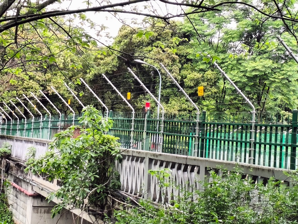 成都成華區(qū)水源保護(hù)地項(xiàng)目|脈沖電子圍欄